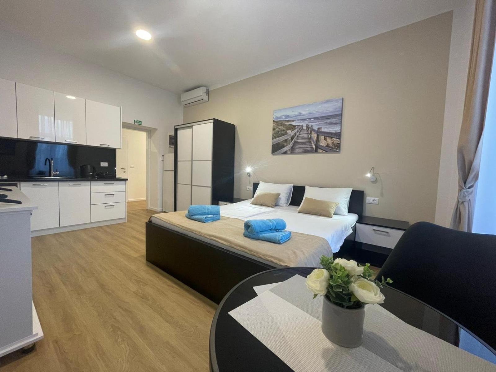 PUY Admiral'S Residence מראה חיצוני תמונה