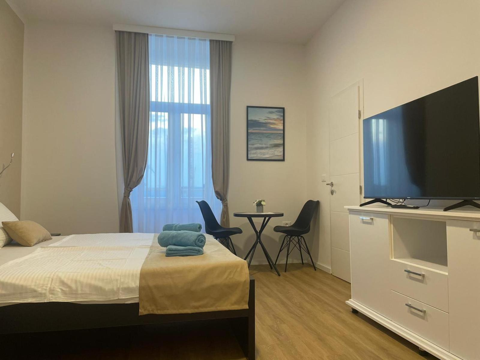 PUY Admiral'S Residence מראה חיצוני תמונה
