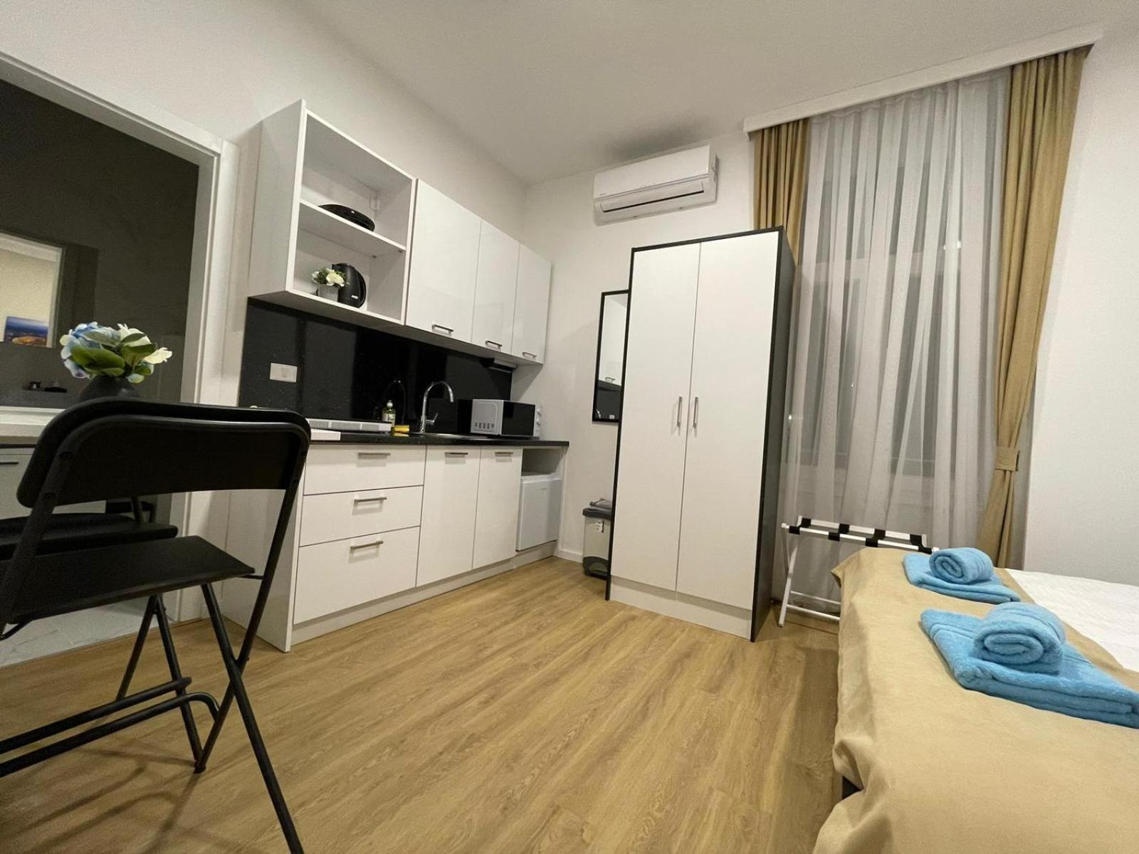 PUY Admiral'S Residence מראה חיצוני תמונה