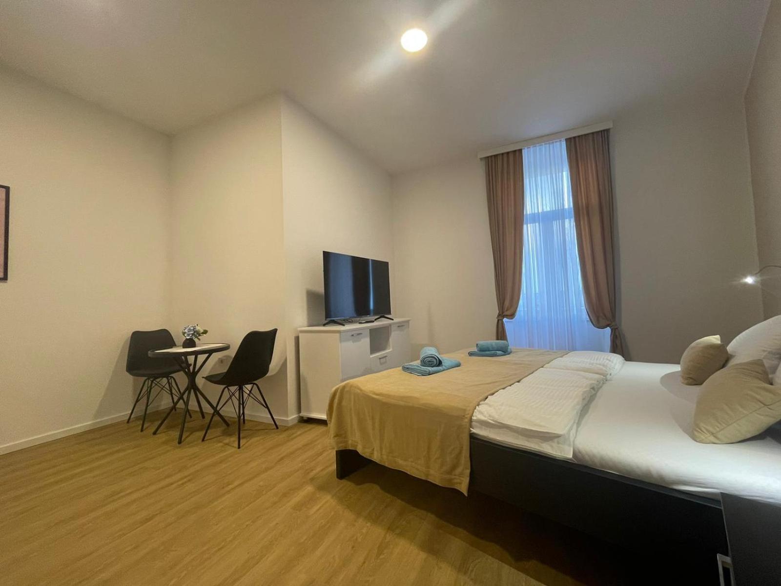 PUY Admiral'S Residence מראה חיצוני תמונה