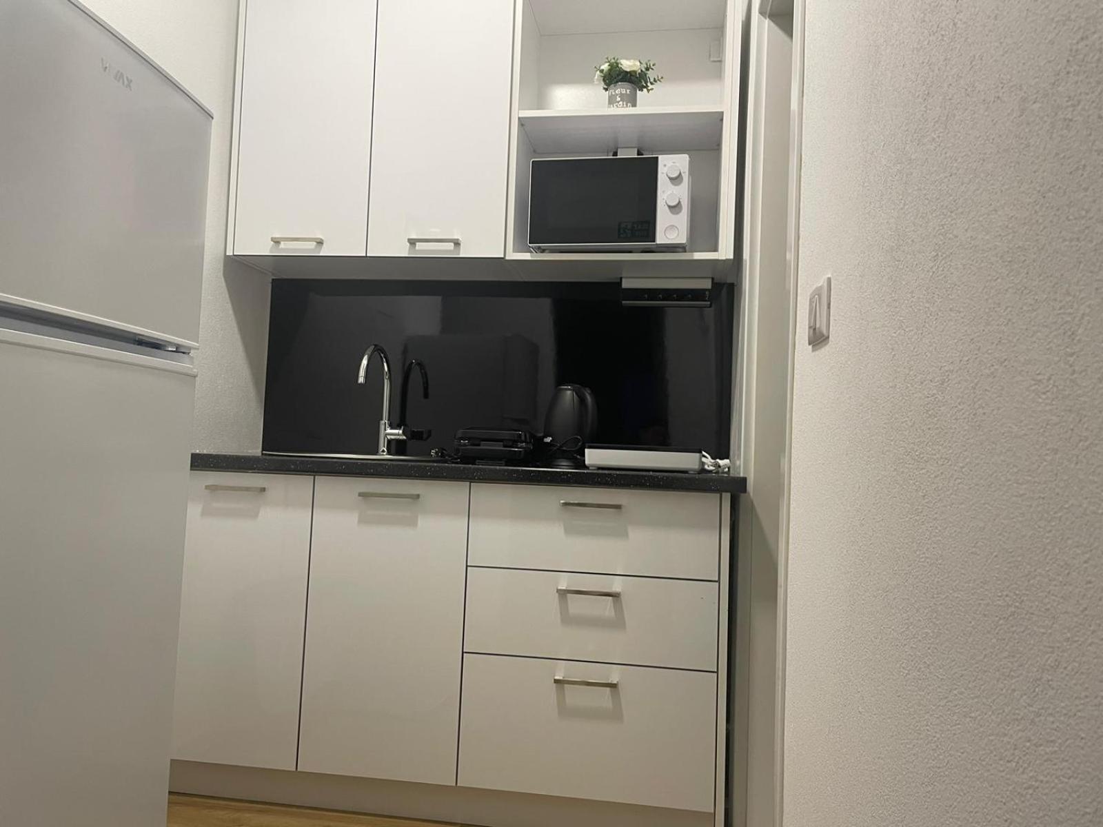 PUY Admiral'S Residence מראה חיצוני תמונה