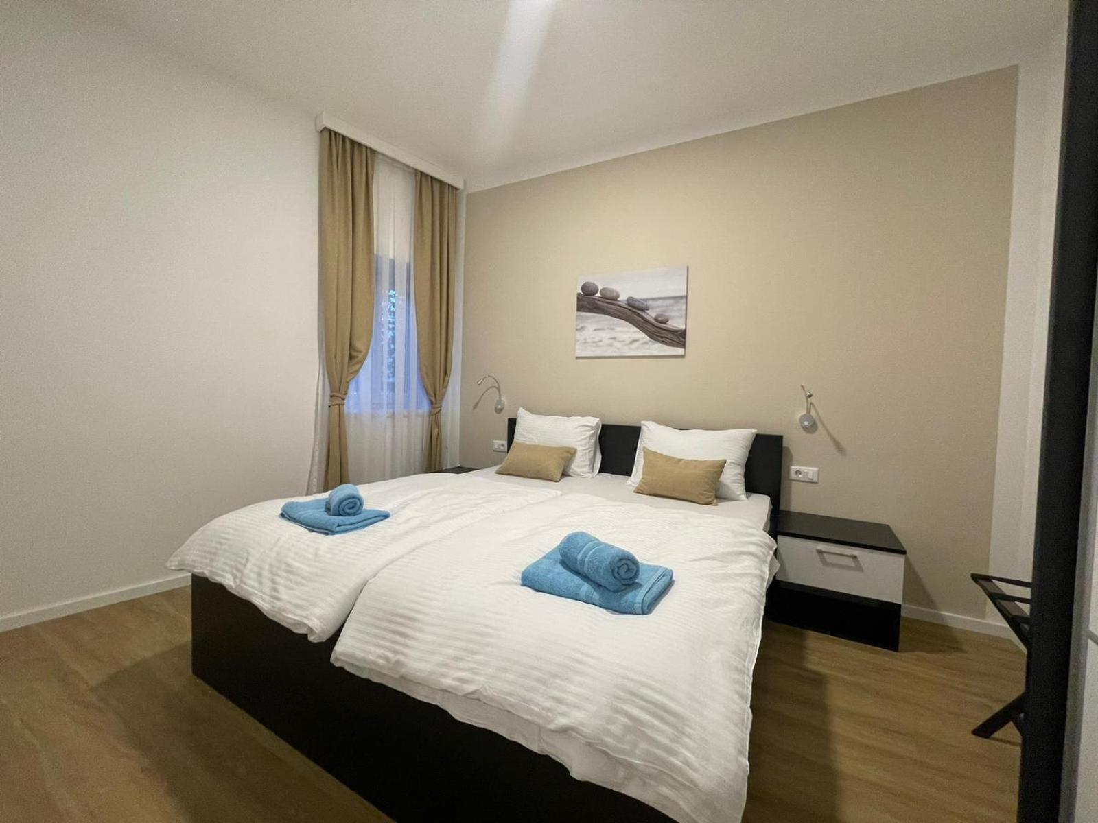 PUY Admiral'S Residence מראה חיצוני תמונה