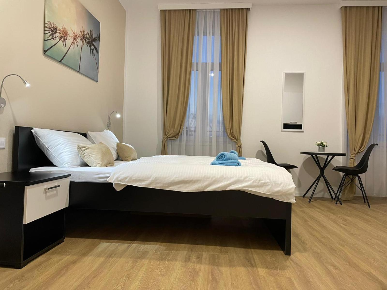 PUY Admiral'S Residence מראה חיצוני תמונה